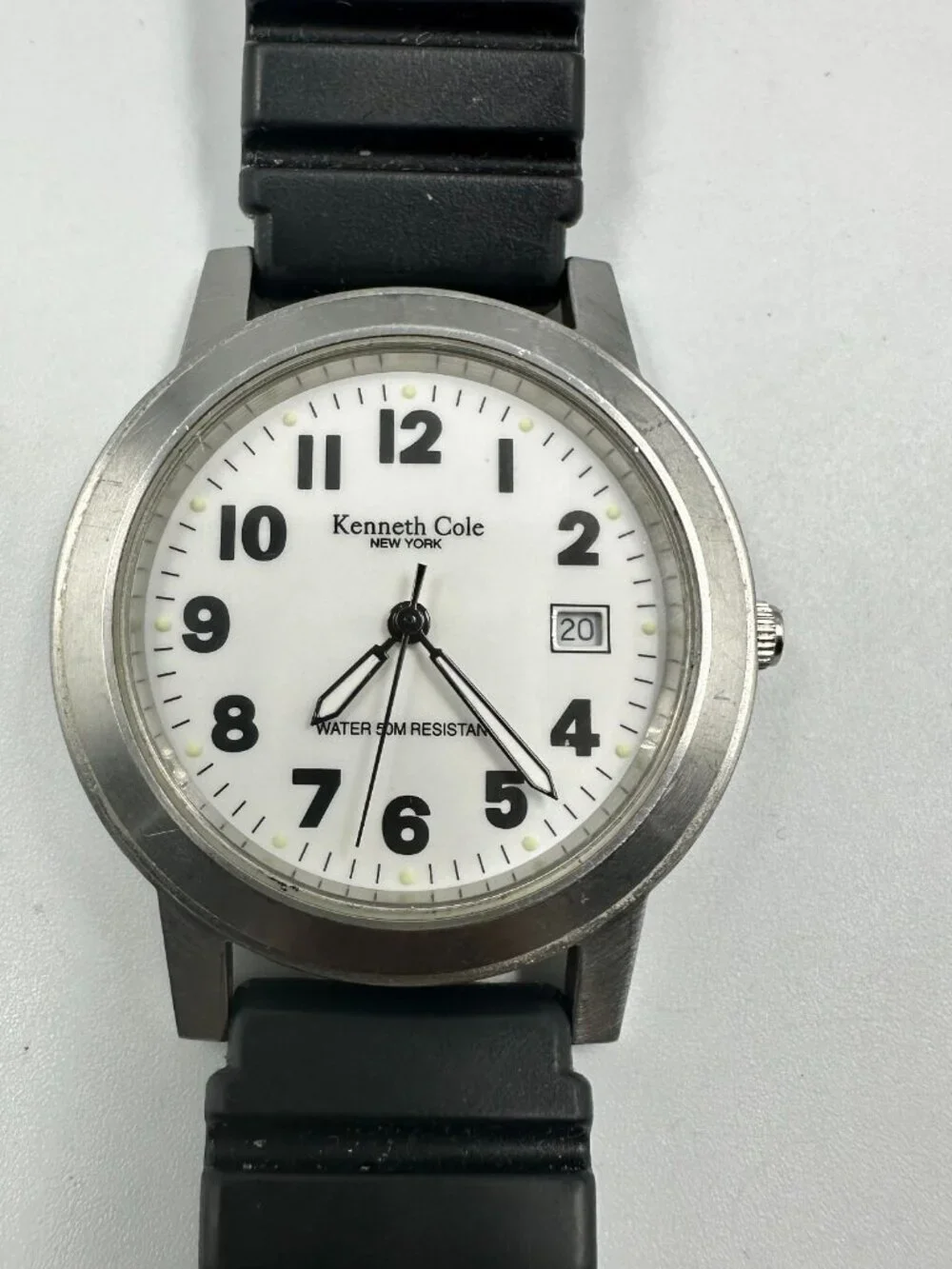 Kenneth Cole Watch Men Silver Tone White Dial Date Window New Battery 10